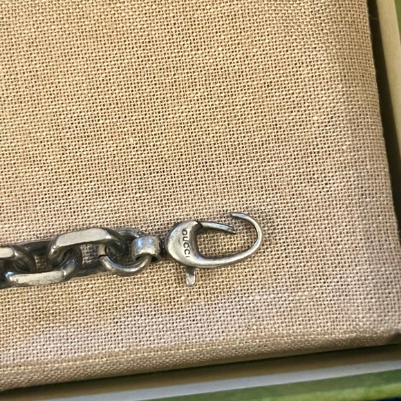 Authentic Gucci distressed .925 Sterling Silver 8.0 in bracelet. Made in Italy! - Picture 11 of 12